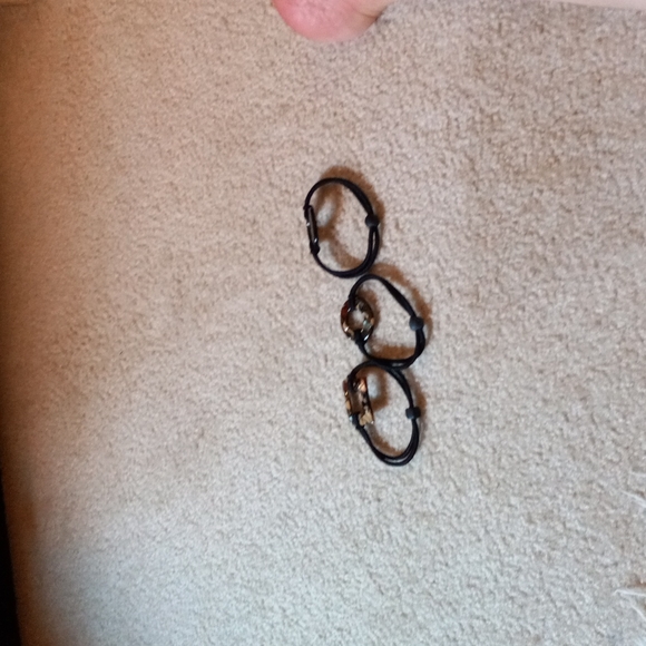 Hair goods - Picture 1 of 1